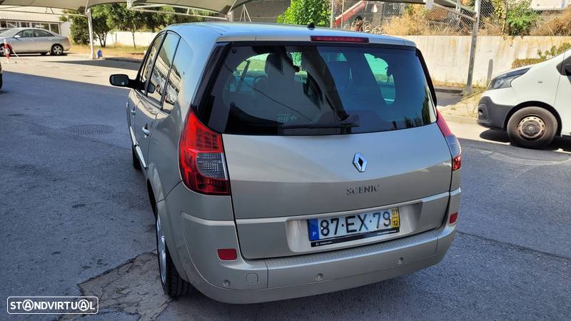 Renault Grand Scénic 2.0 dCi Dynamique Luxe - 28