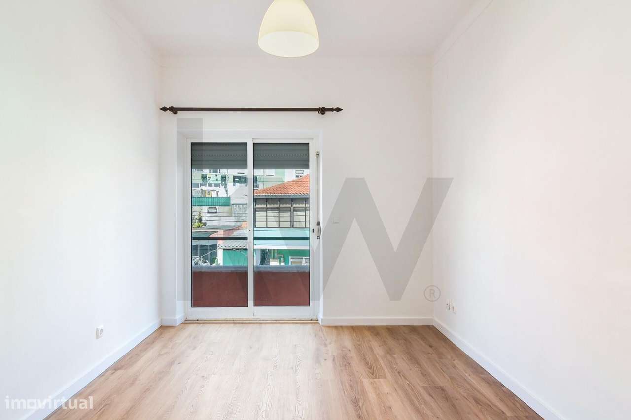 T2 COM TERRAÇO DE 85M2 | BAIRRO CALMO DE MORADIAS NO CENTRO DE ALMADA - Grande imagem: 5/20