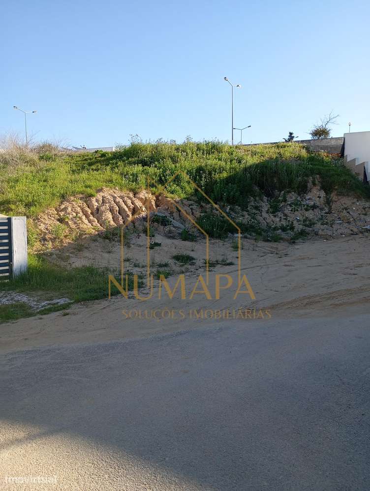 Terreno Urbano com Projeto Aprovado – Quinta da Genoveza-19