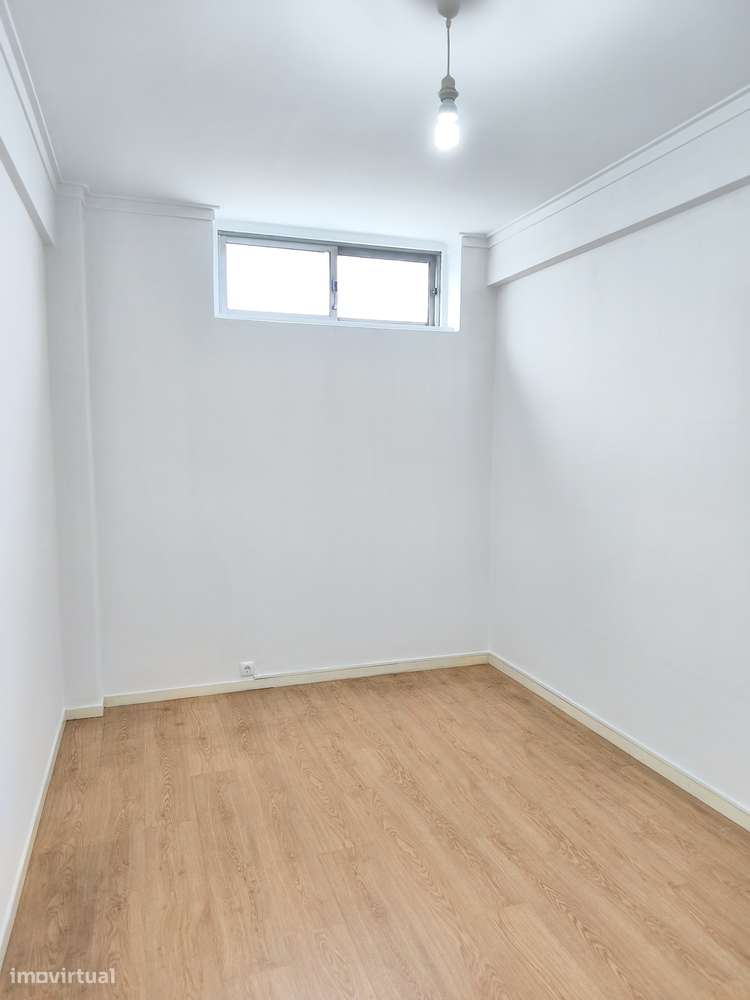 Espaço para Atelier, Escritório, Gabinete para arrendamento. - Grande imagem: 2/10