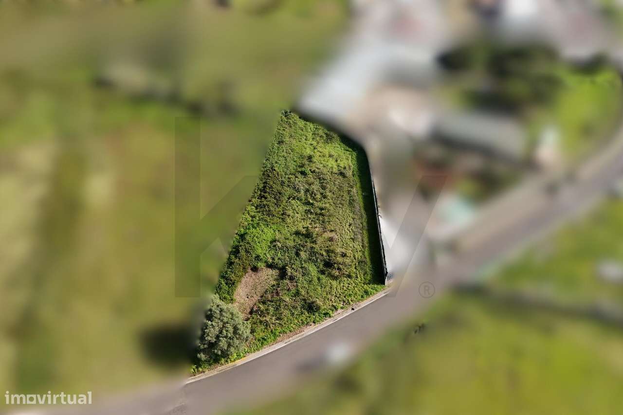 Terreno urbano com viabilidade de construção para armazém - 1.725m2 - Grande imagem: 2/18