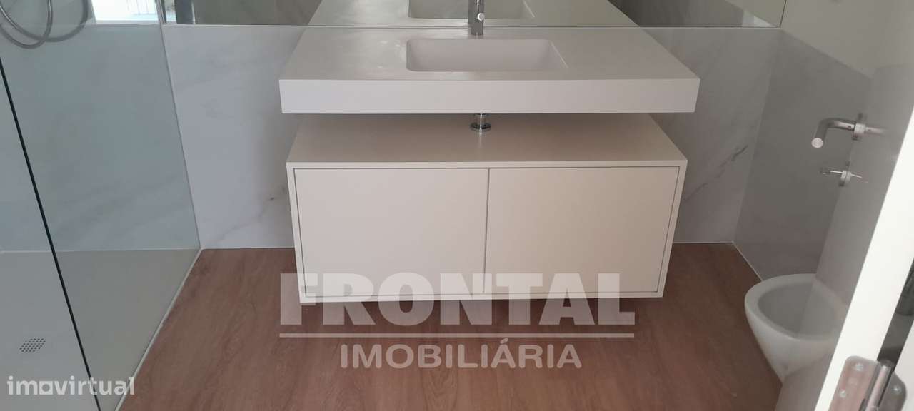 Penthouse T1 nas Antas, Porto-8