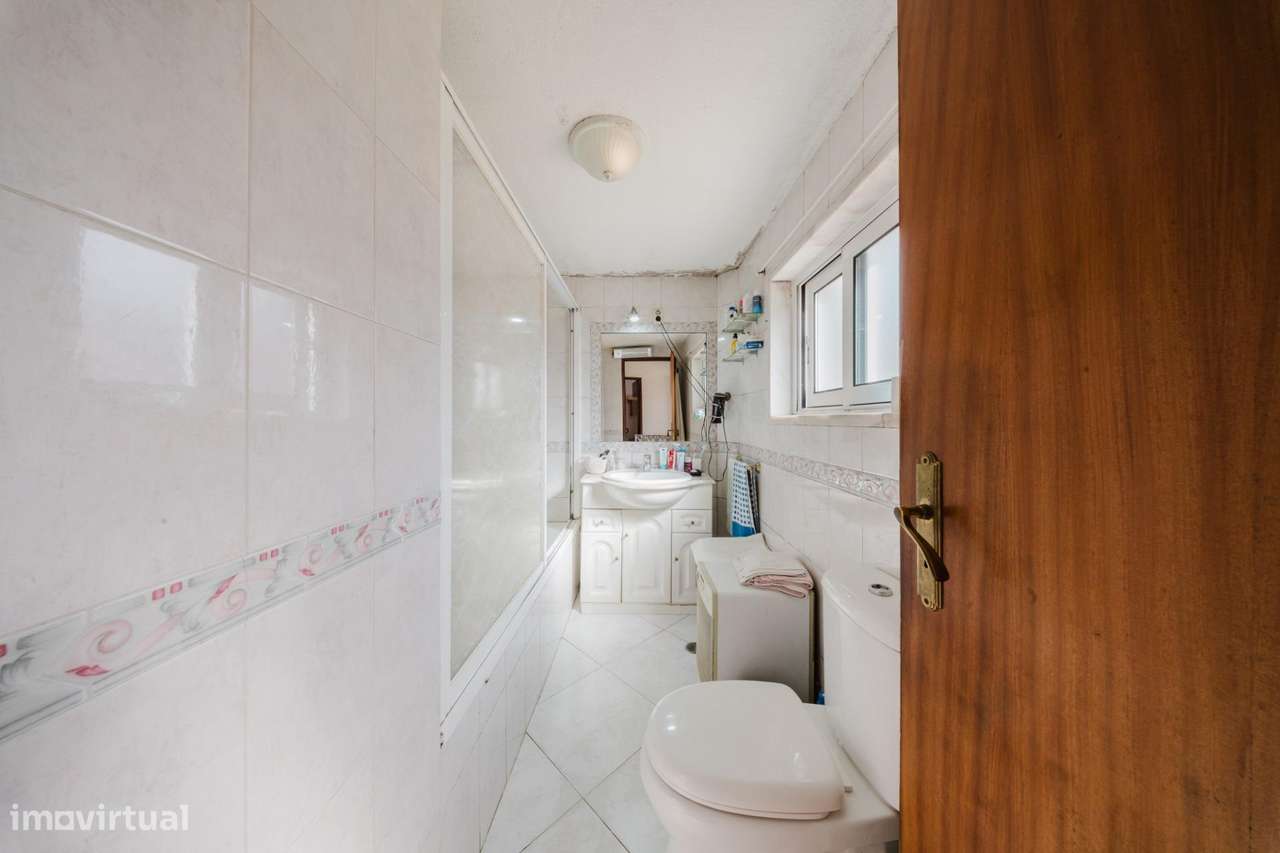 Moradia Independente em Caneças, Odivelas - T3+5-39