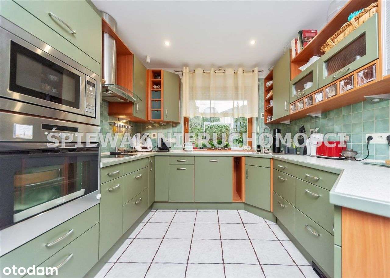 Dom w Jaworzu przy Parku Zdrojowym i tężni-12