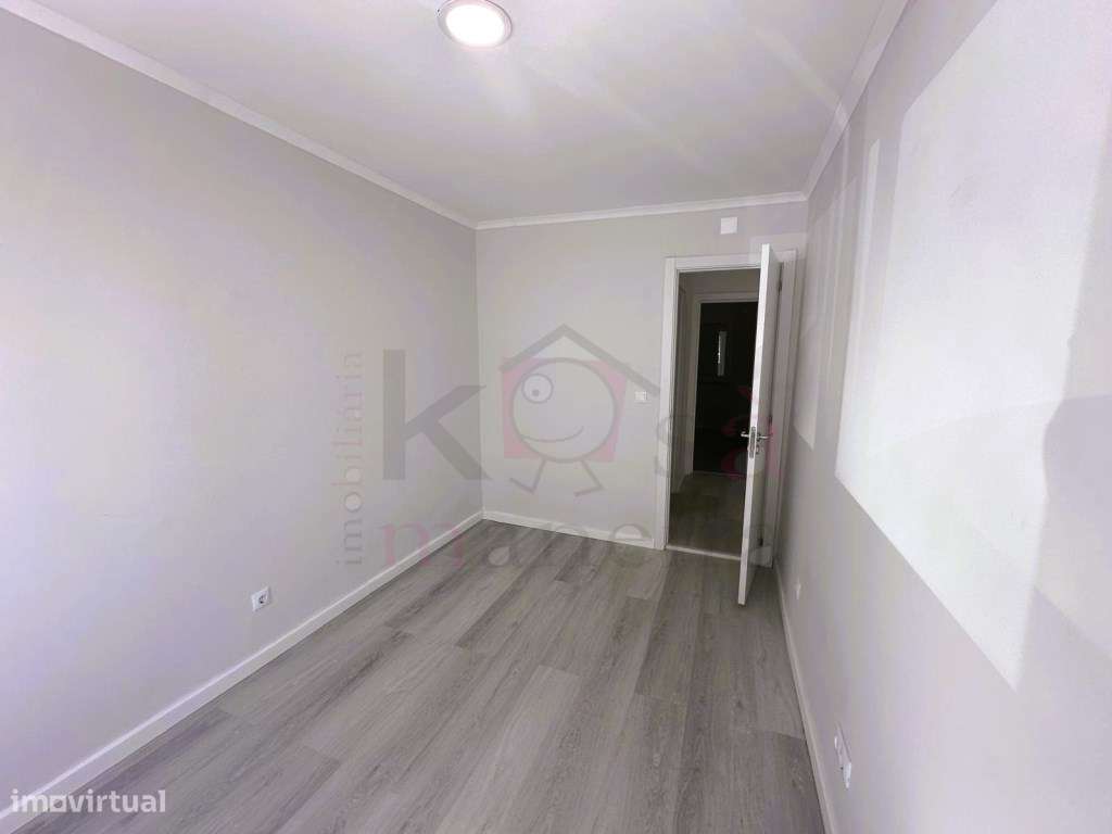 Apartamento T2 R/C em Benfica!-9