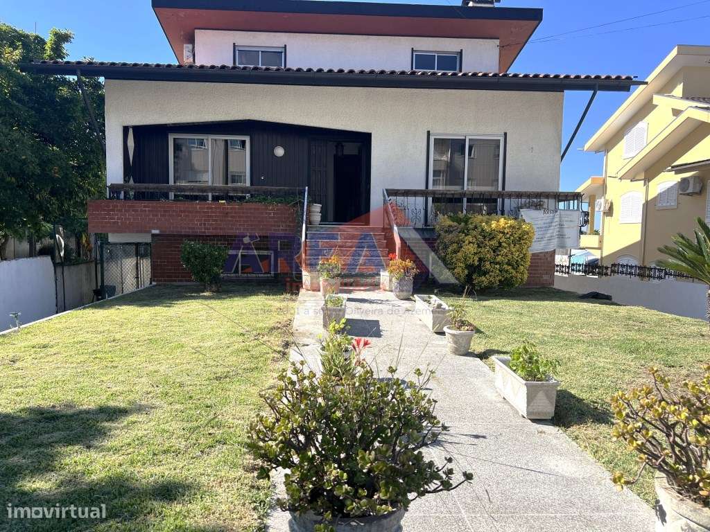 Moradia Individual com 1259 m² de Terreno Oliveira de Azeméis-5