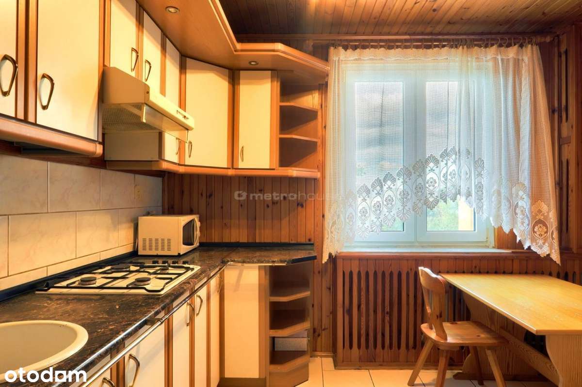 Przestronne, rozkładowe mieszkanie w centrum Łodzi-9