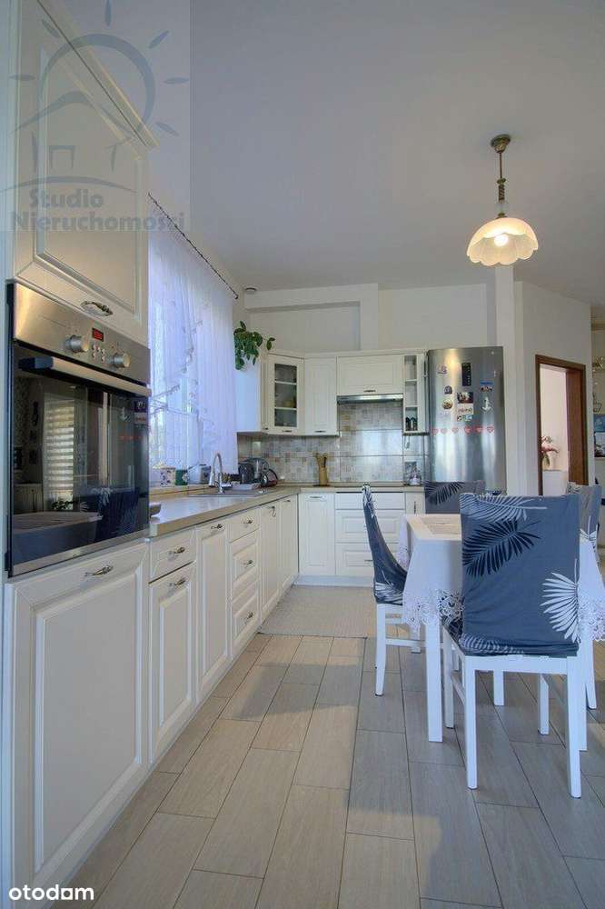 Połowa bliźniaka w spokojnej okolicy-13