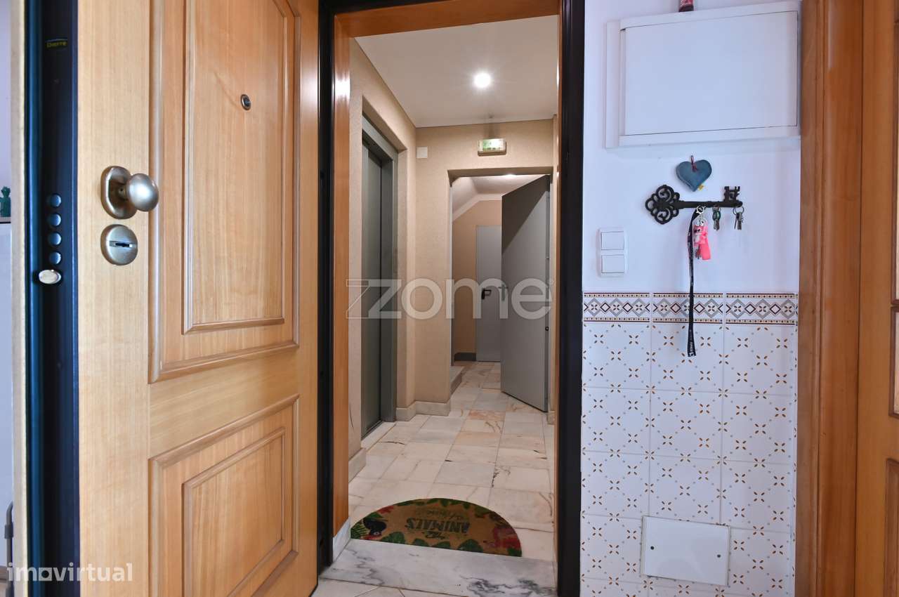 T3 | suíte| 105m2 | 4.º andar | 2 frentes - Grande imagem: 5/29