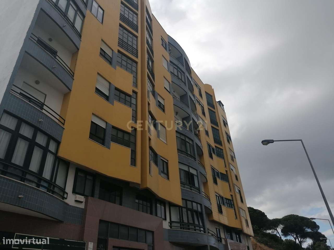 Apartamento de 4 Assoalhadas com Vista sobre o Parque da Paz situado n-24