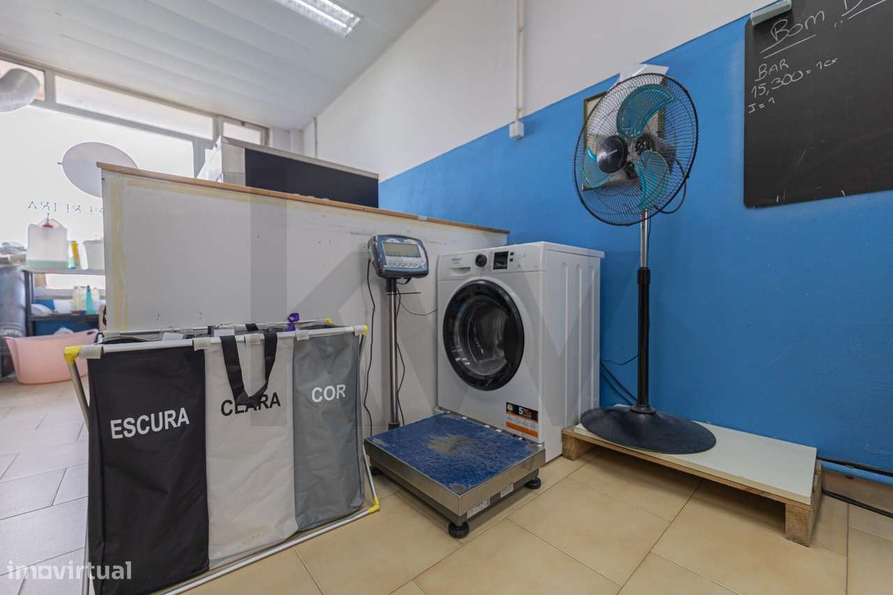 Trespasse de lavandaria totalmente equipada - Ouressa, Mem Martins-13
