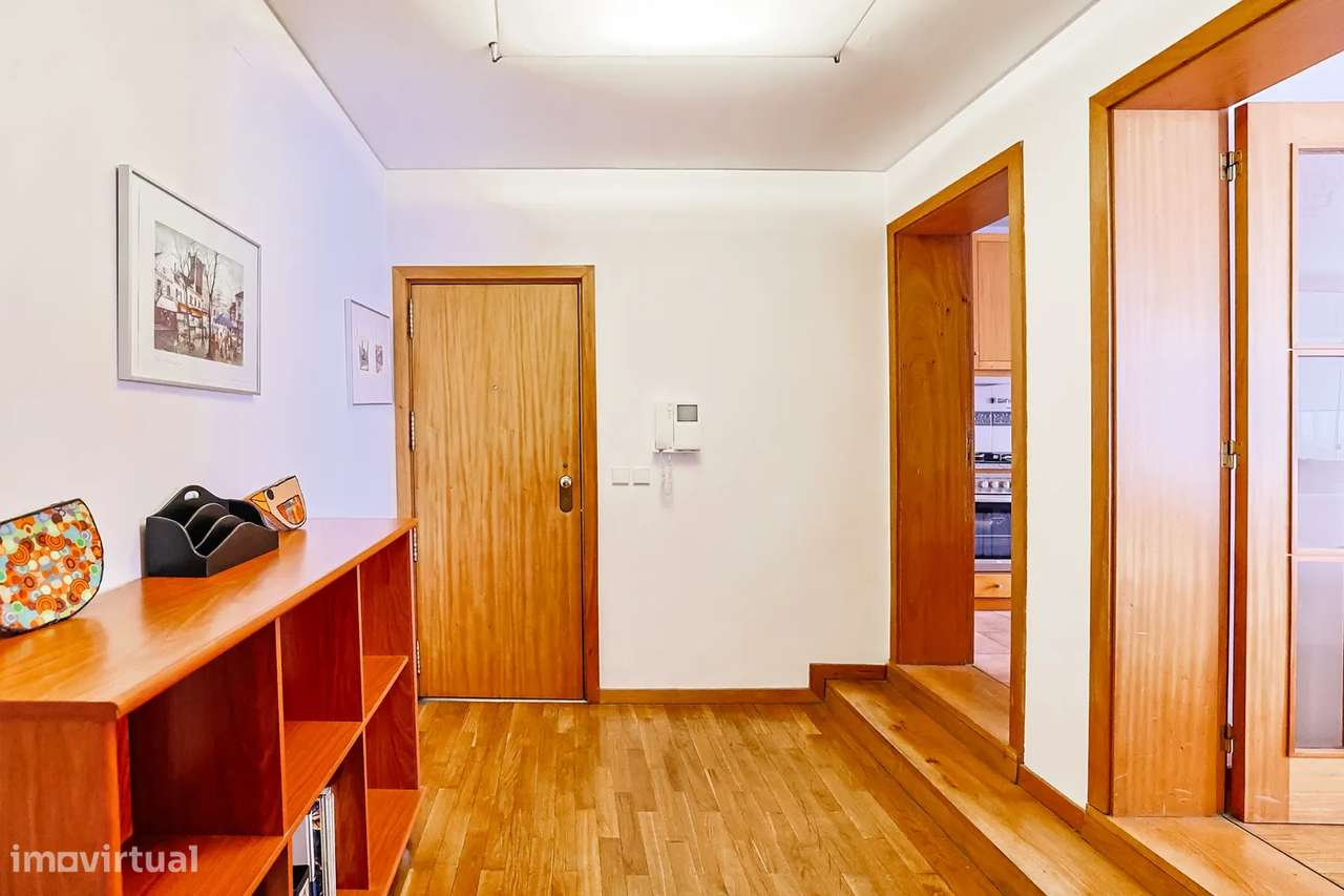 T3 no Centro de Barcelos, com Suíte e 3 frentes-5