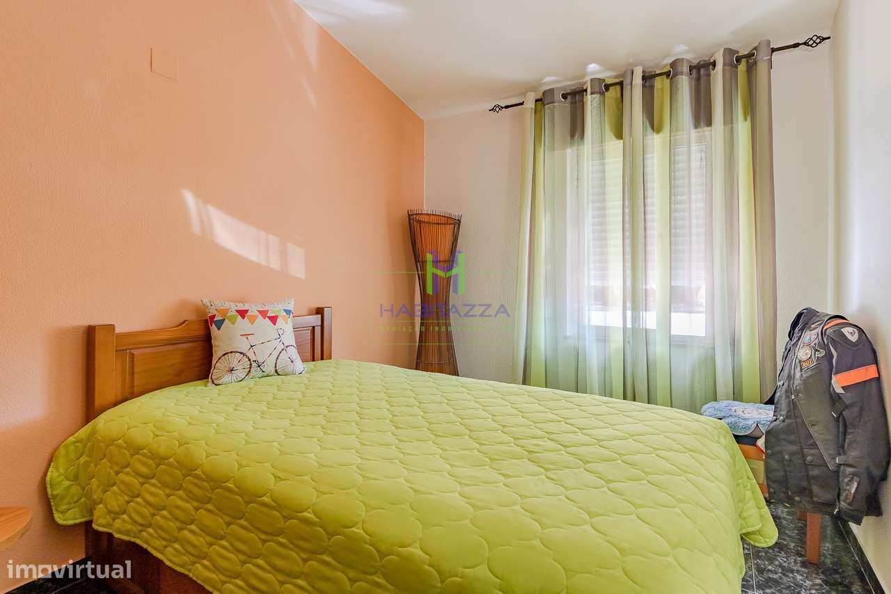 Moradia T4 com Quintal  à venda no Chinicato - Lagos-12