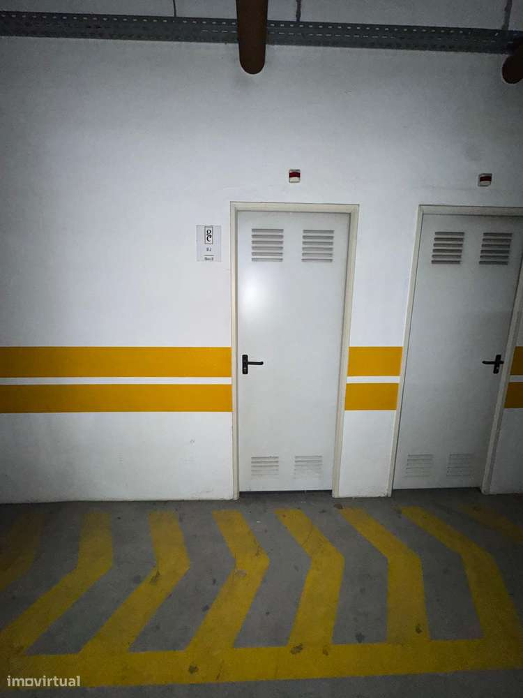 T4 com varanda, garagem e acessibilidade, 195m² - Grande imagem: 5/42