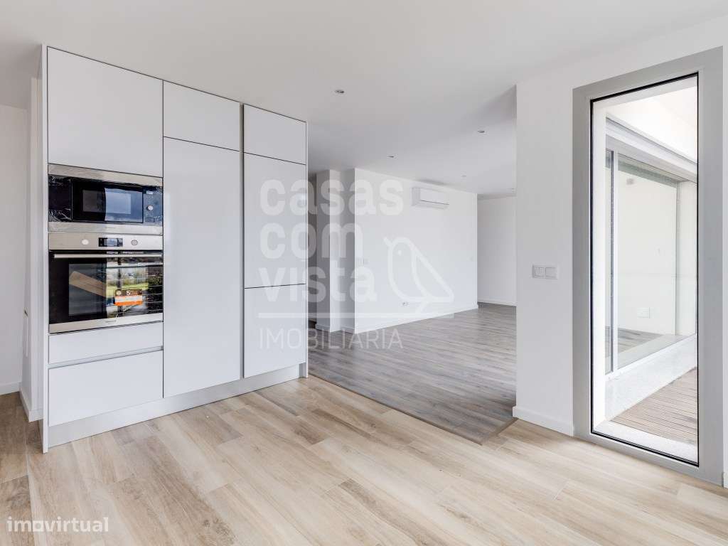 Apartamento T4 de arquitetura moderna junto da cidade, Pombal -Leiria-3