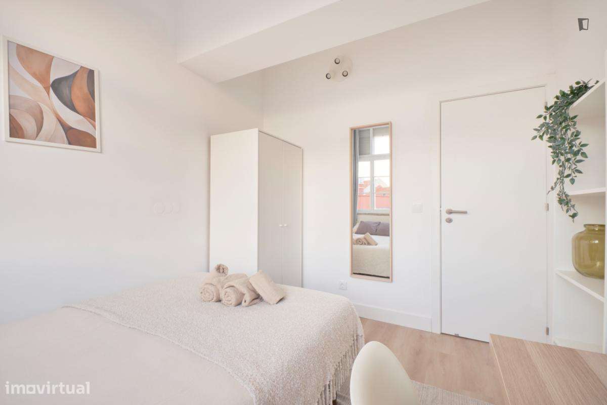 Quarto - localizado em Alameda Lisbon - Grande imagem: 3/34