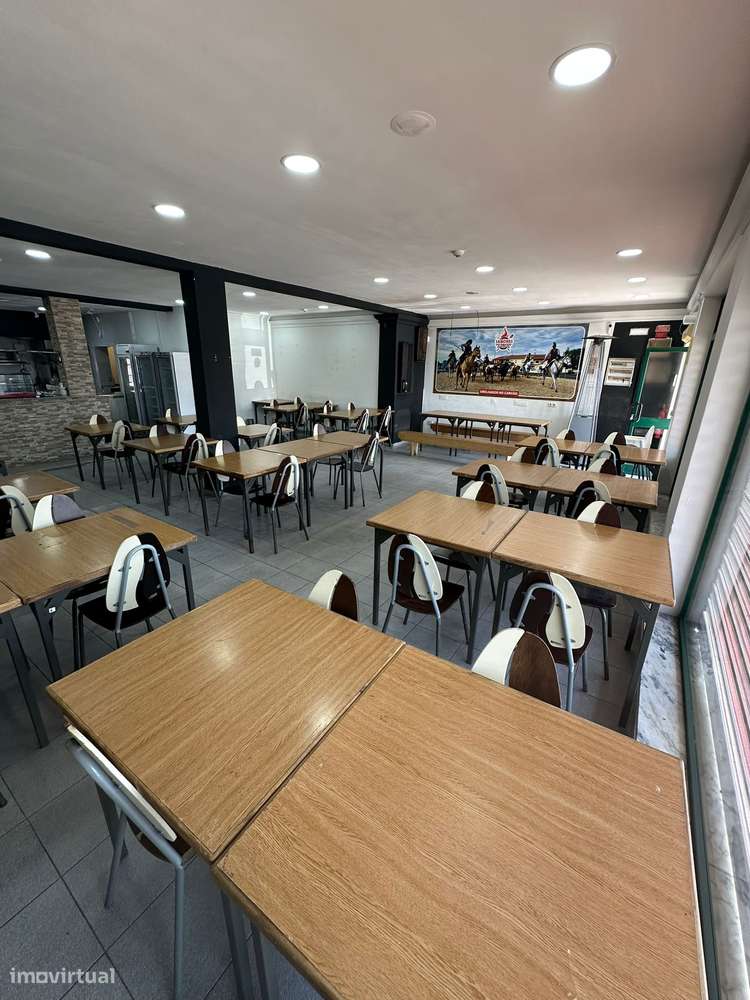 Restaurante Totalmente Equipado para Arrendamento ou Trespasse - Grande imagem: 5/15