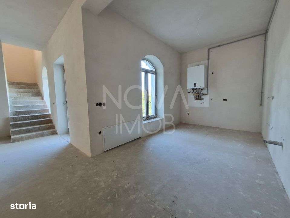Casa generoasa cu 5 camere, 2 bai, dressing si parcare – Sura Mica-14