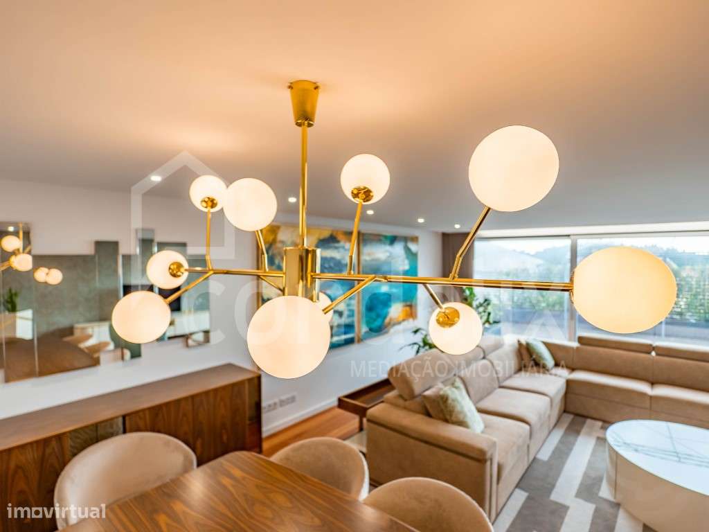 Moradia T3 com terraço, piscina e decoração de autor, Madalena-8