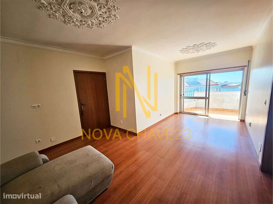 Apartamento T2 no Pendão-4