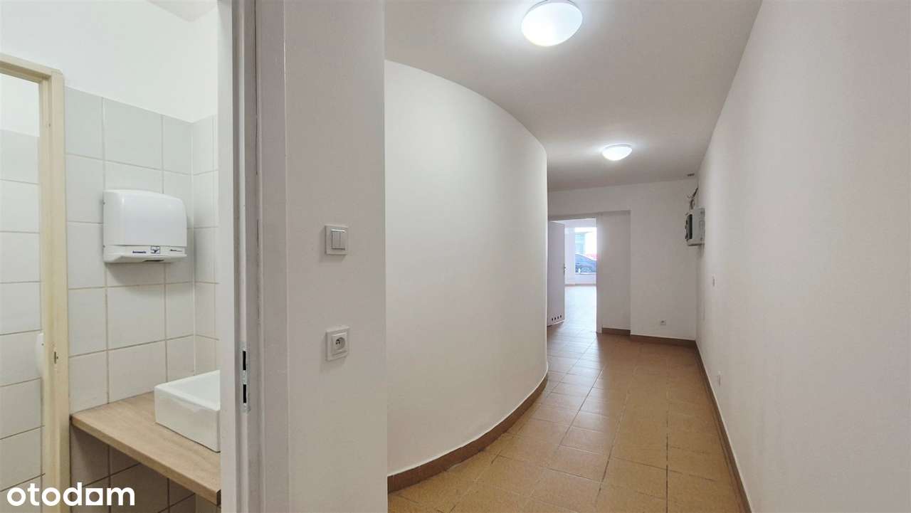 Witryna Wejście od ulicy Duży ruch - Pełny obrazek: 5/7