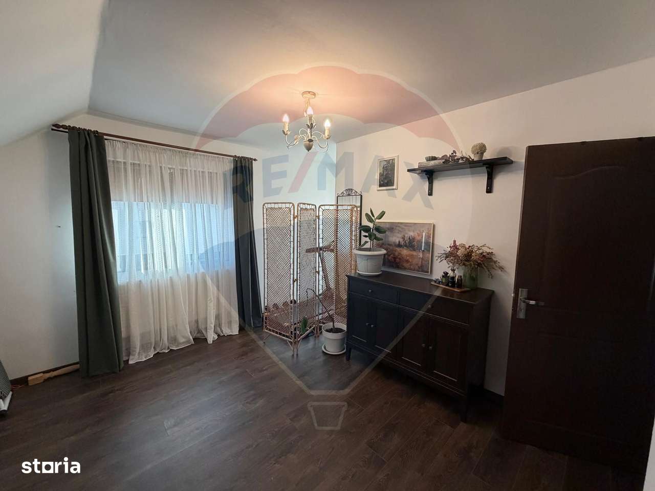 Casă  în zona Bariera Valcii - Imagine principală: 4/16