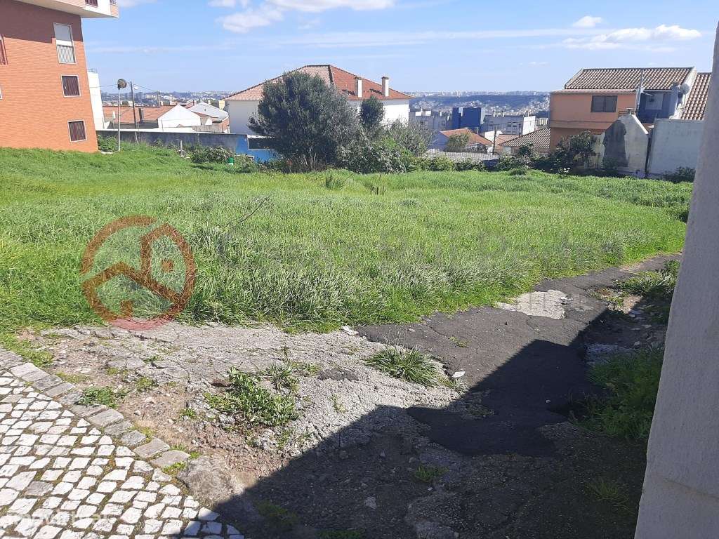 Terreno urbano para construção no Casal da Mira, Amadora - Grande imagem: 5/8