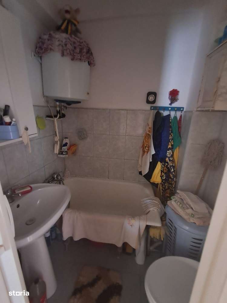 Apartament 3 camere Zona Gradinita Nr 16 - etaj 3/4 - 37 mp - 34900-3