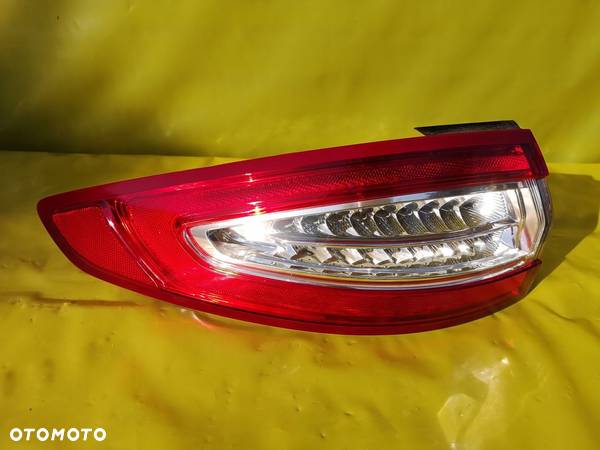 FORD MONDEO MK5 14- LAMPA TYLNA LEWA HATCHBACK 5D - 1