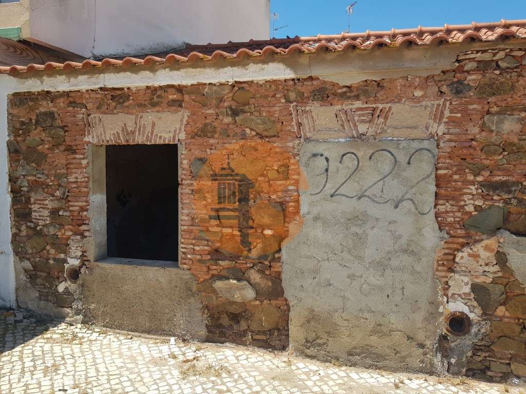 OPORTUNIDADE ÚNICA NO CENTRO DE VILA REAL DE SANTO ANTÓNIO! - Grande imagem: 5/13