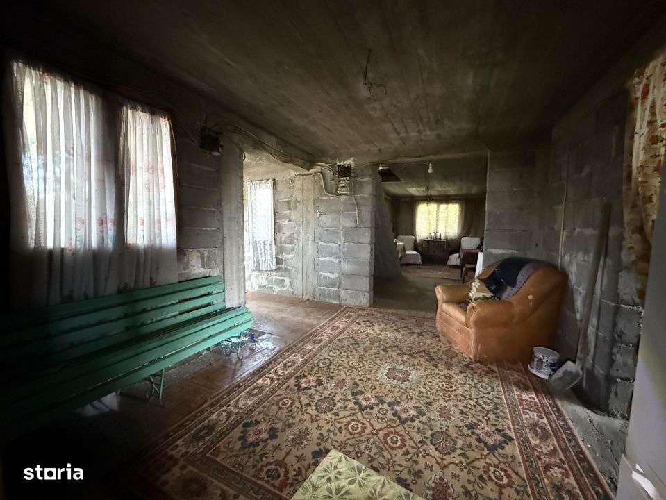 Pret REDUS | Casa solida pe colt, 240 mpu, terasa si curte | Pantelimo-16