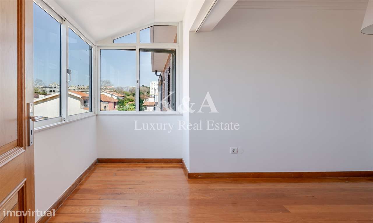 Apartamento cobertura T4+1 duplex, na Foz. - Grande imagem: 4/21