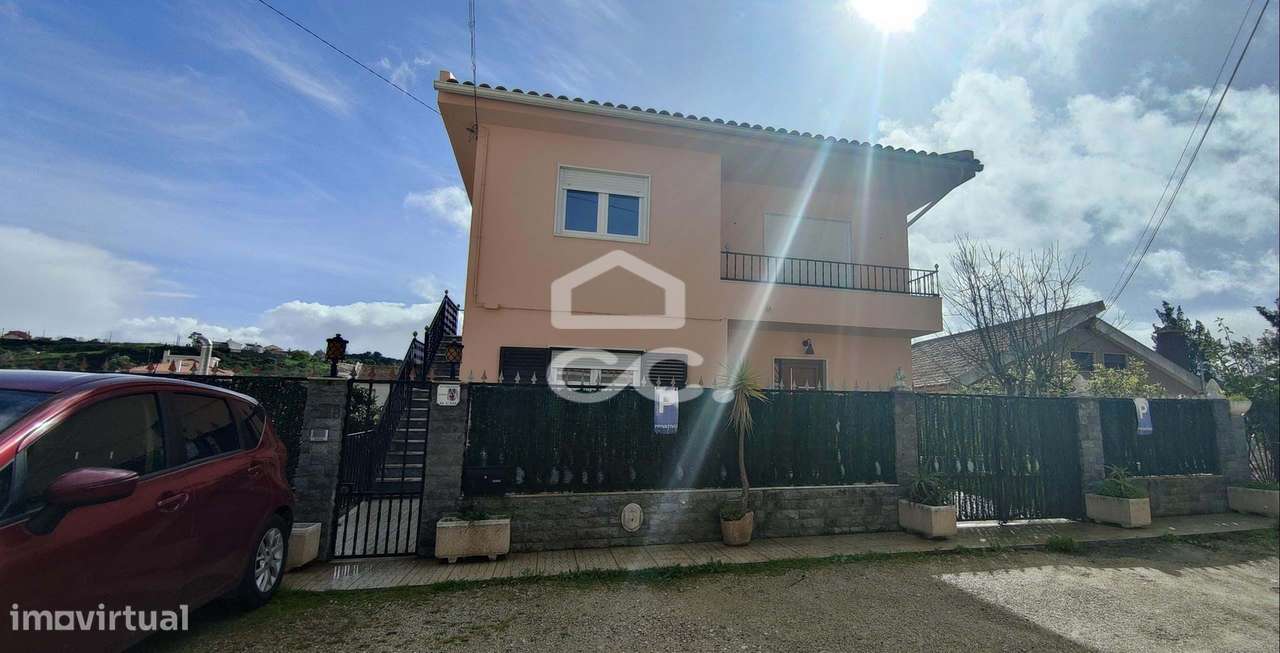 Procura uma Moradia Independente e/ou Bi-Familiar? - Grande imagem: 4/41