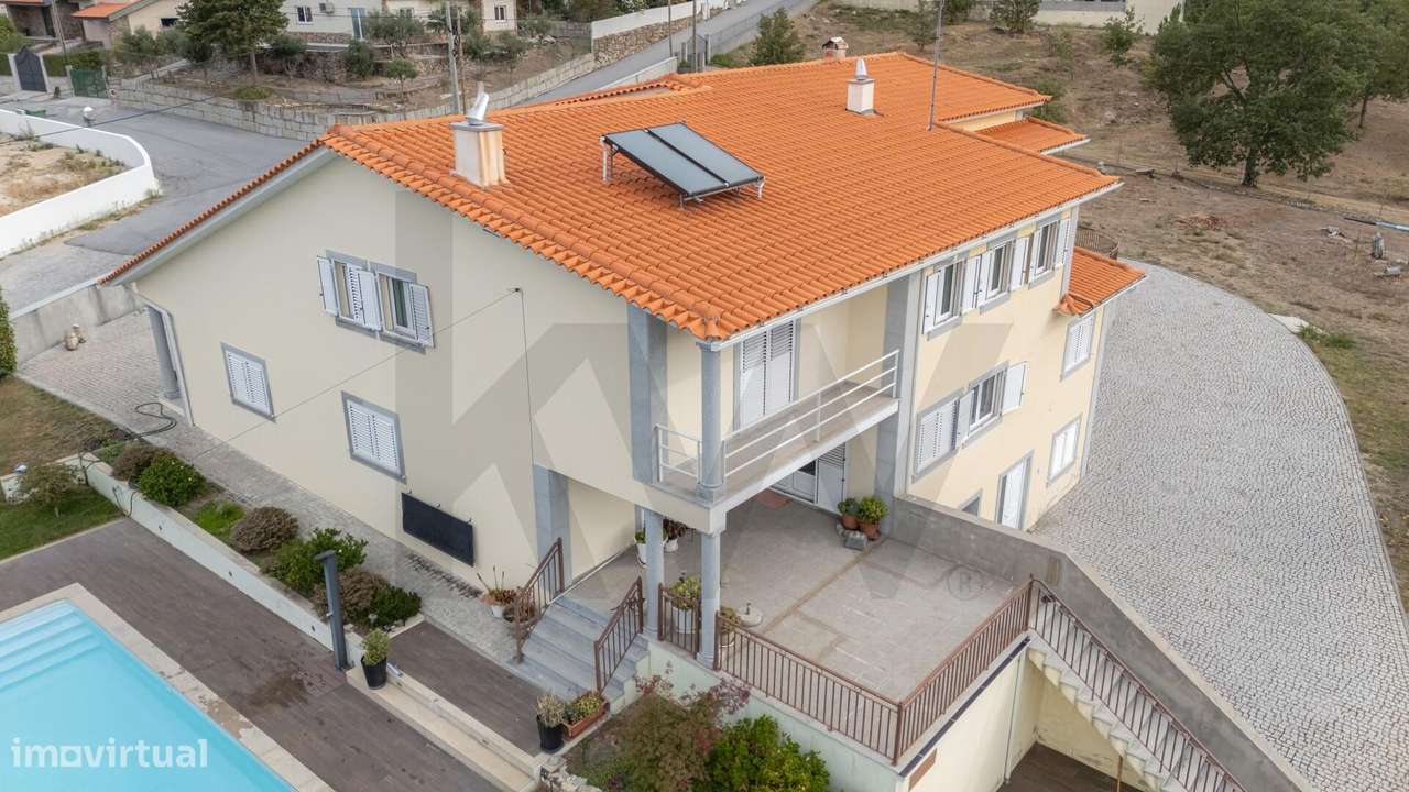 Moradia T4 em Gouveia-32