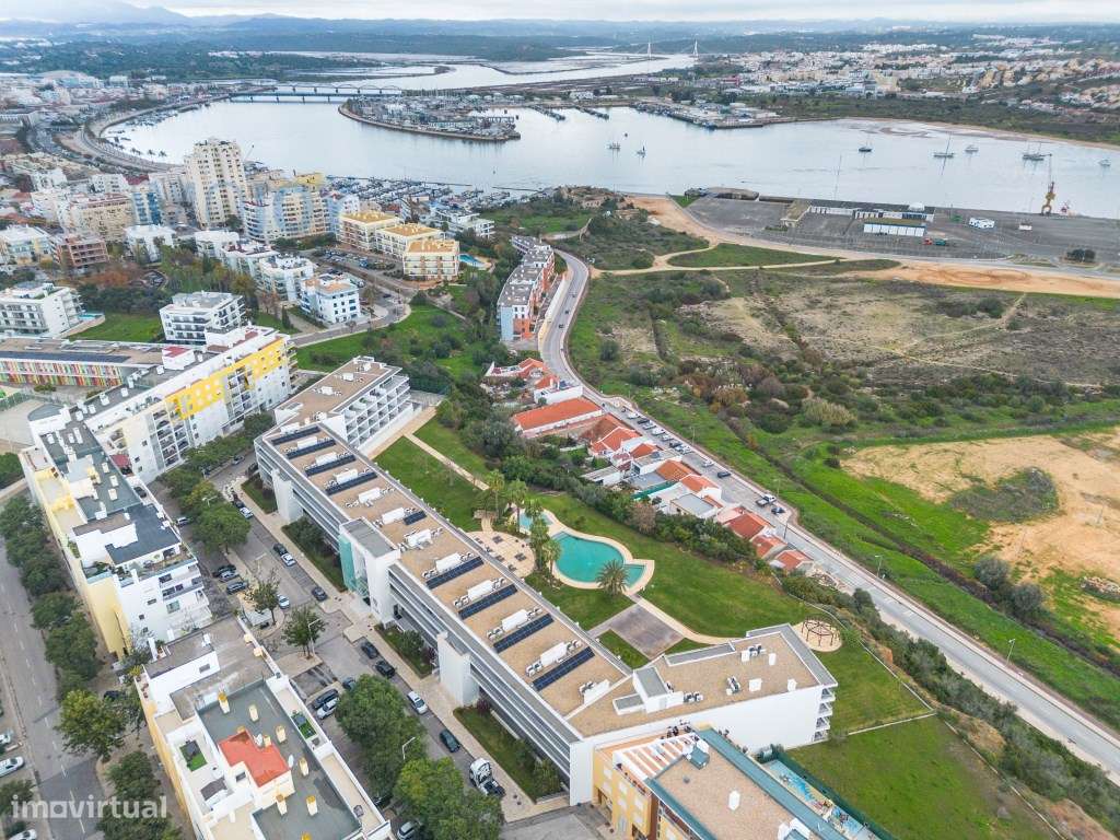 Apartamento T1 Totalmente Mobilado em Portimão-42