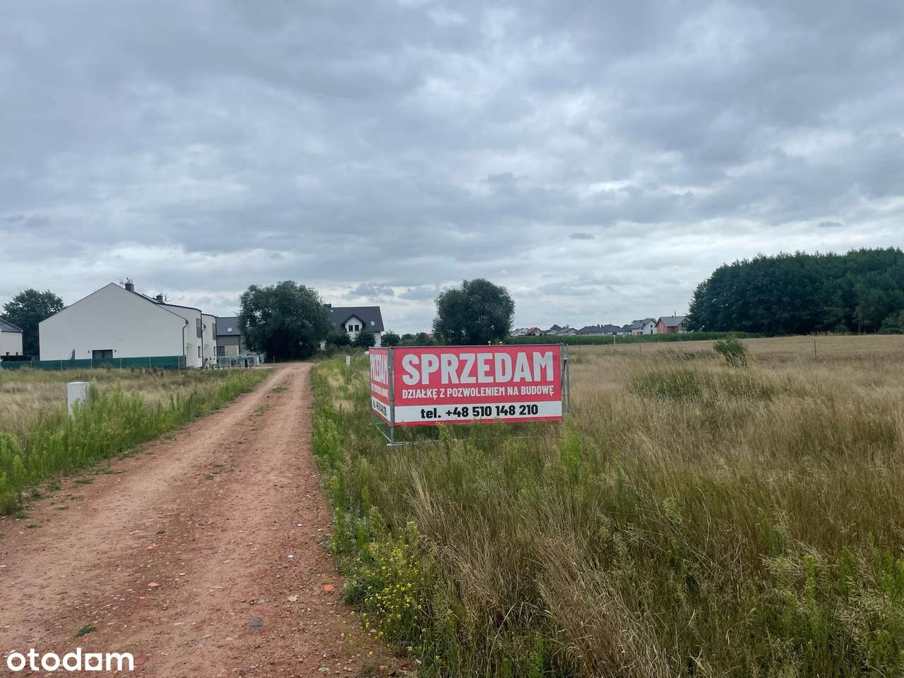 Atrakcyjna działka z pozwoleniem na budowę pod lasem!-4