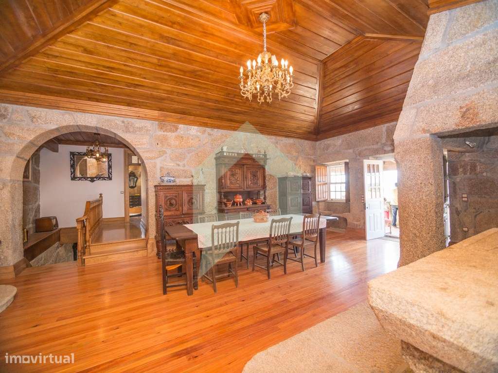 Moradia de granito totalmente restaurada em Creixomil, Barcelos-6