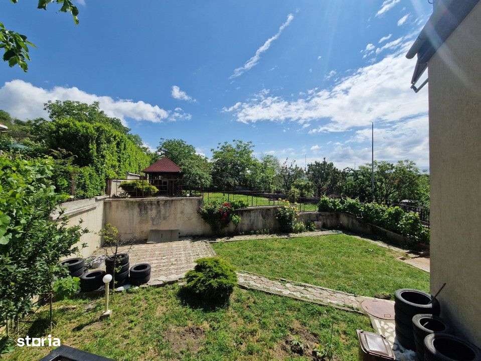 Vila cu Priveliste Panoramica si Versatilitate Unica – Str. Branului-5