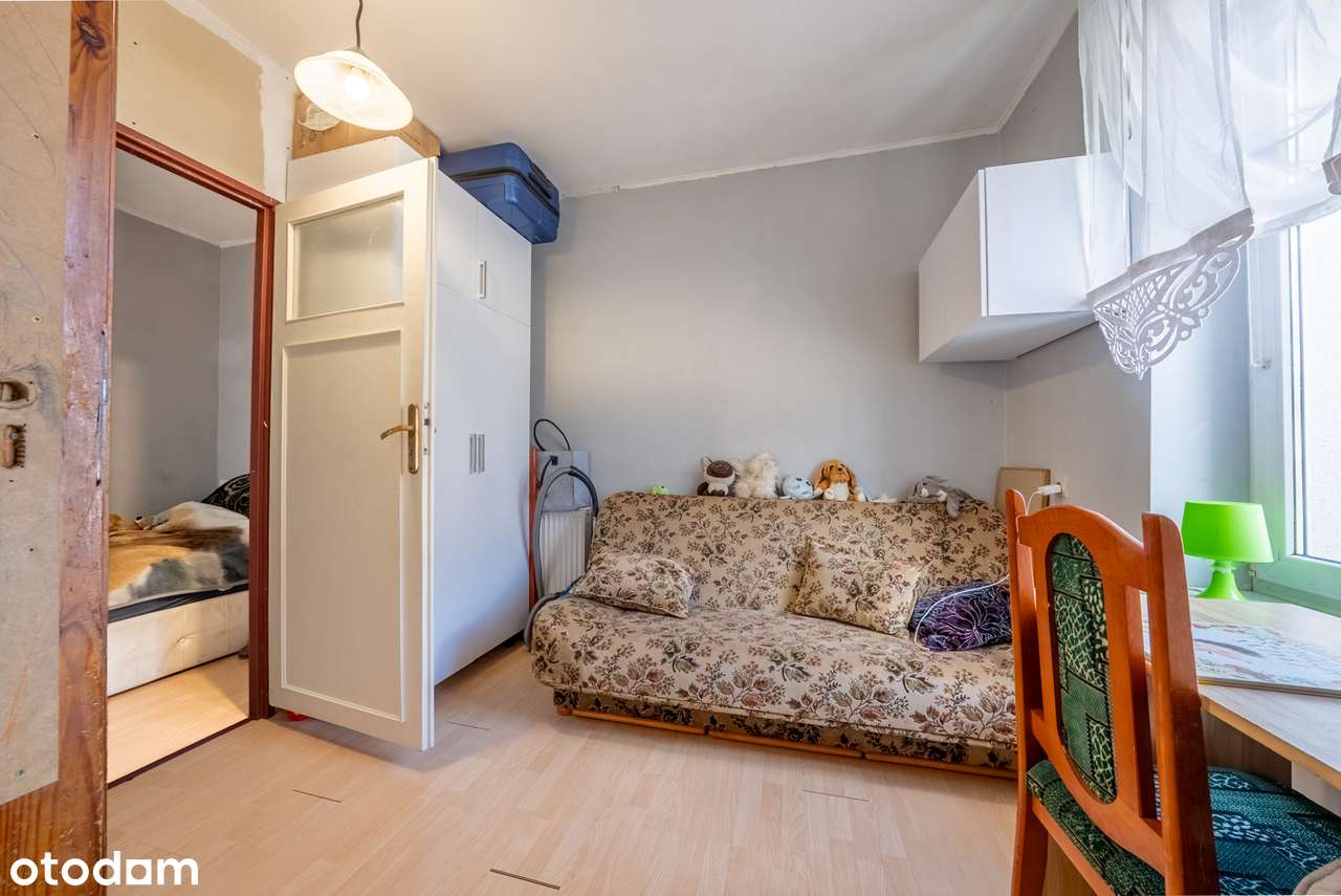 MIESZKANIE 49,5 M2 NA PIERWSZYM PIĘTRZE + KOMURKA LOKATORSKA-4