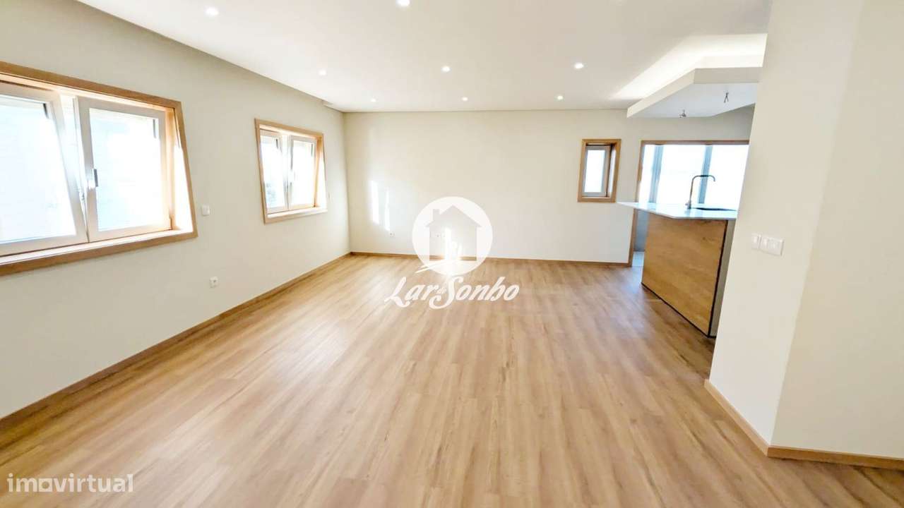 Andar moradia com garagem fechada em Modivas, Vila do Conde - Grande imagem: 3/25