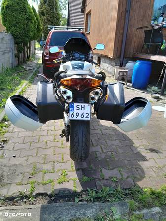 Honda VFR - 2