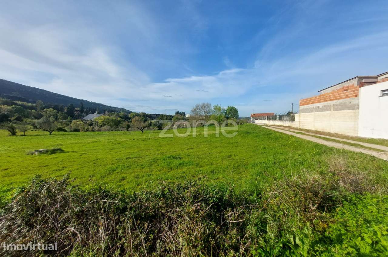 Terreno para construção a 2 minutos de Porto de Mós - Grande imagem: 3/22