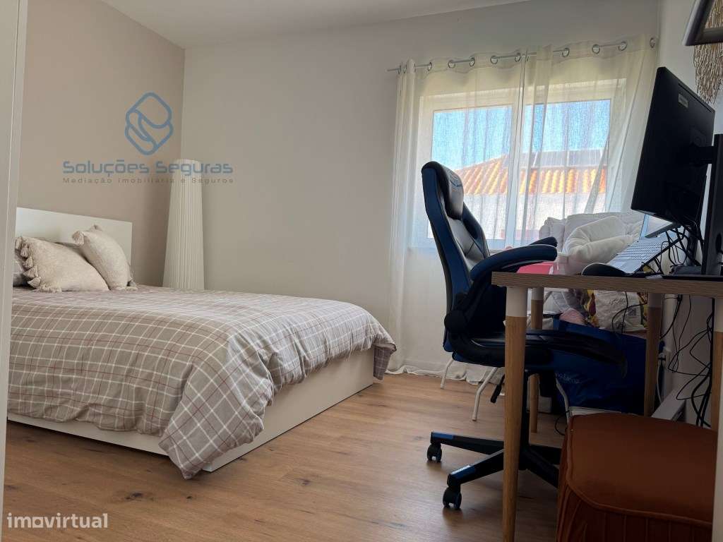 Moradia T3 com Piscina + Anexo T0 | Moita | Excelente Oportunidade!-18