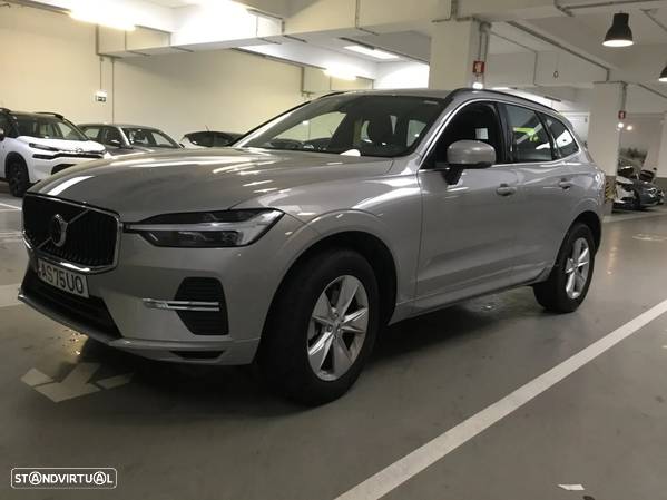 Volvo XC 60 2.0 B4 Momentum Plus - 2