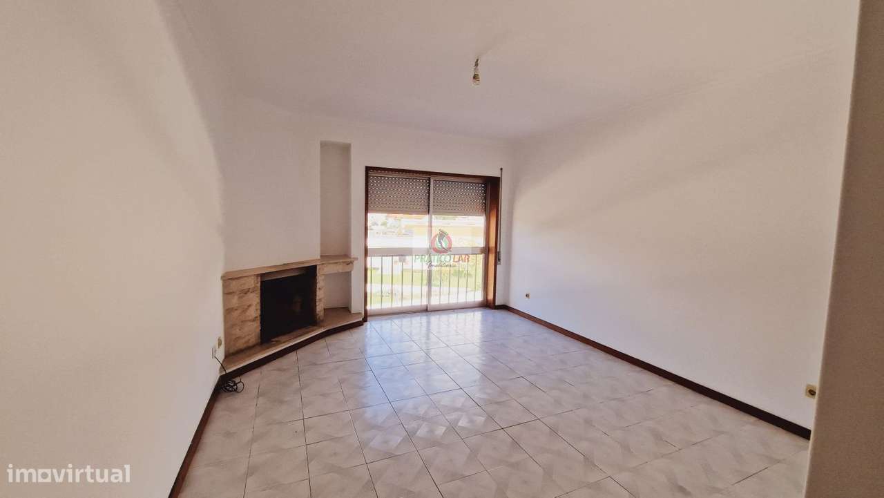 Apartamento T2 Oliveira do Bairro-11