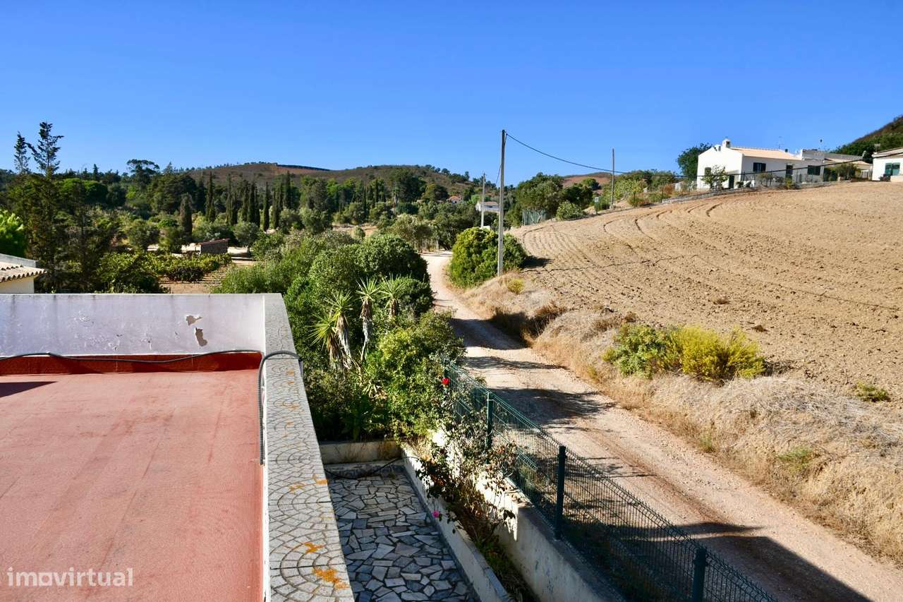 Quinta com moradia V3 na Mexilhoeira Grande-17