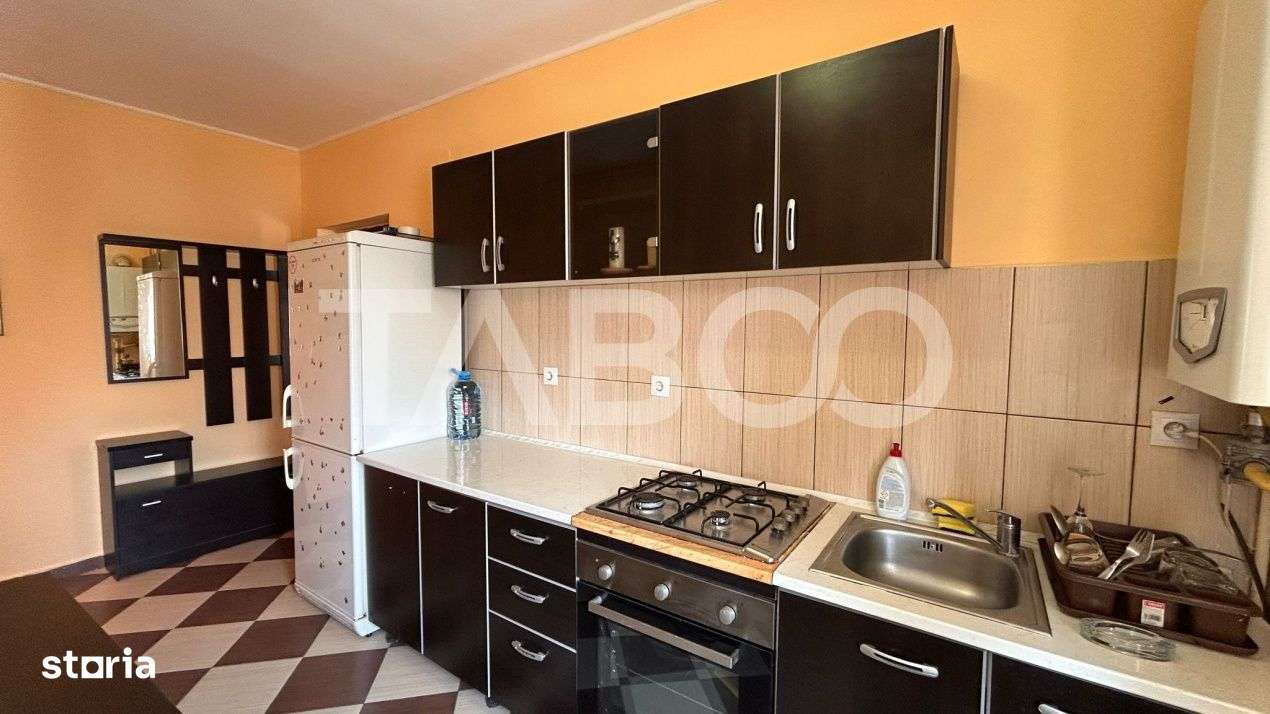 Apartament de vanzare 4 camere mobilat utilat si balcon Vasile Aaron - Imagine principală: 4/16