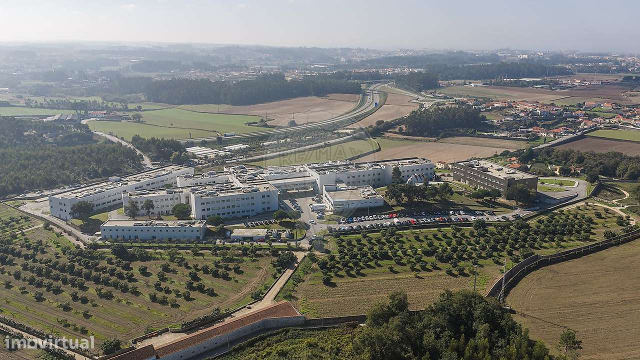 Moradia T10 para venda-1