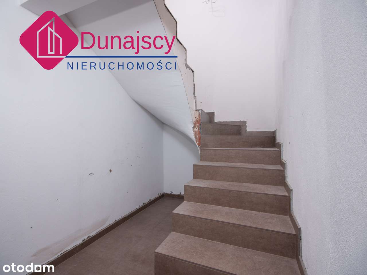 BEZCZYNSZOWY APARTAMENT Z OGRÓDKIEM, - REZERWACJA!!! - Pełny obrazek: 4/14