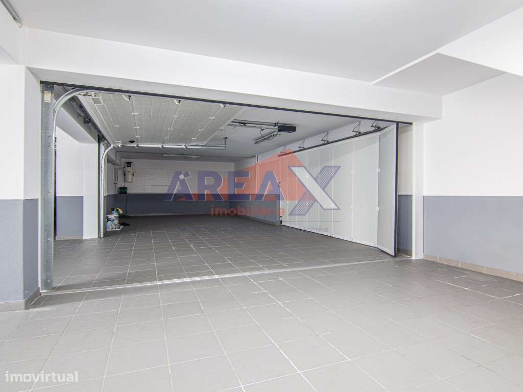 Exclusivo e diferenciador! T3 no rés do chão, com garagem fechada e...-22